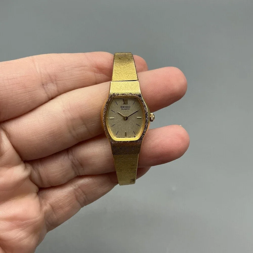 Vtg Seiko 2P20-5529 Womens Watch 16mm Champagne Dial Gold Tone New Battery 5.25